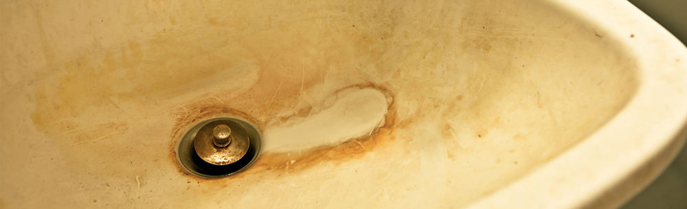 Træt af rust og kalk i toilet og håndvask?